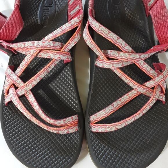 Chaco Women Sz 5 Gray Pink Strappy Adjustable Hiking Outdoors Water Sandal - Picture 5 of 9